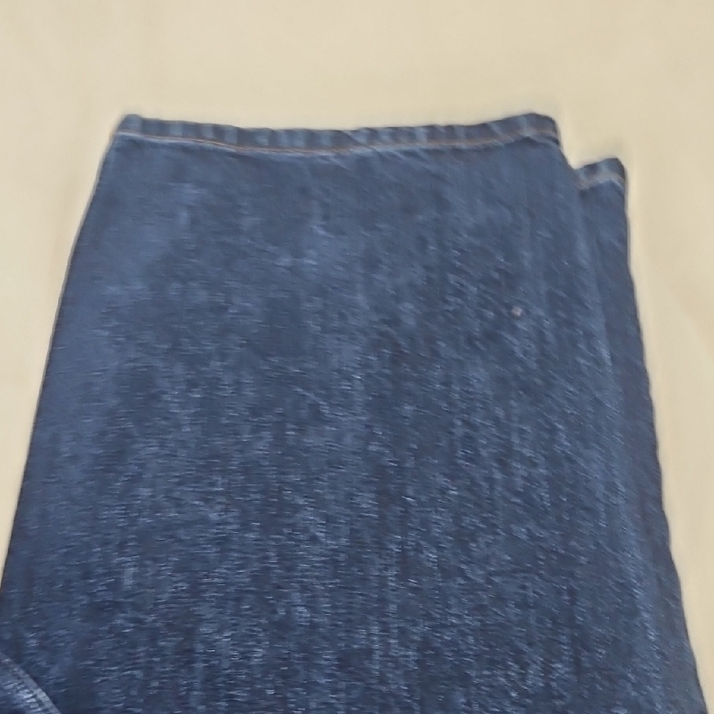 Carhartt Men's Deep Indigo Relaxed Jeans - Picture 5 of 6